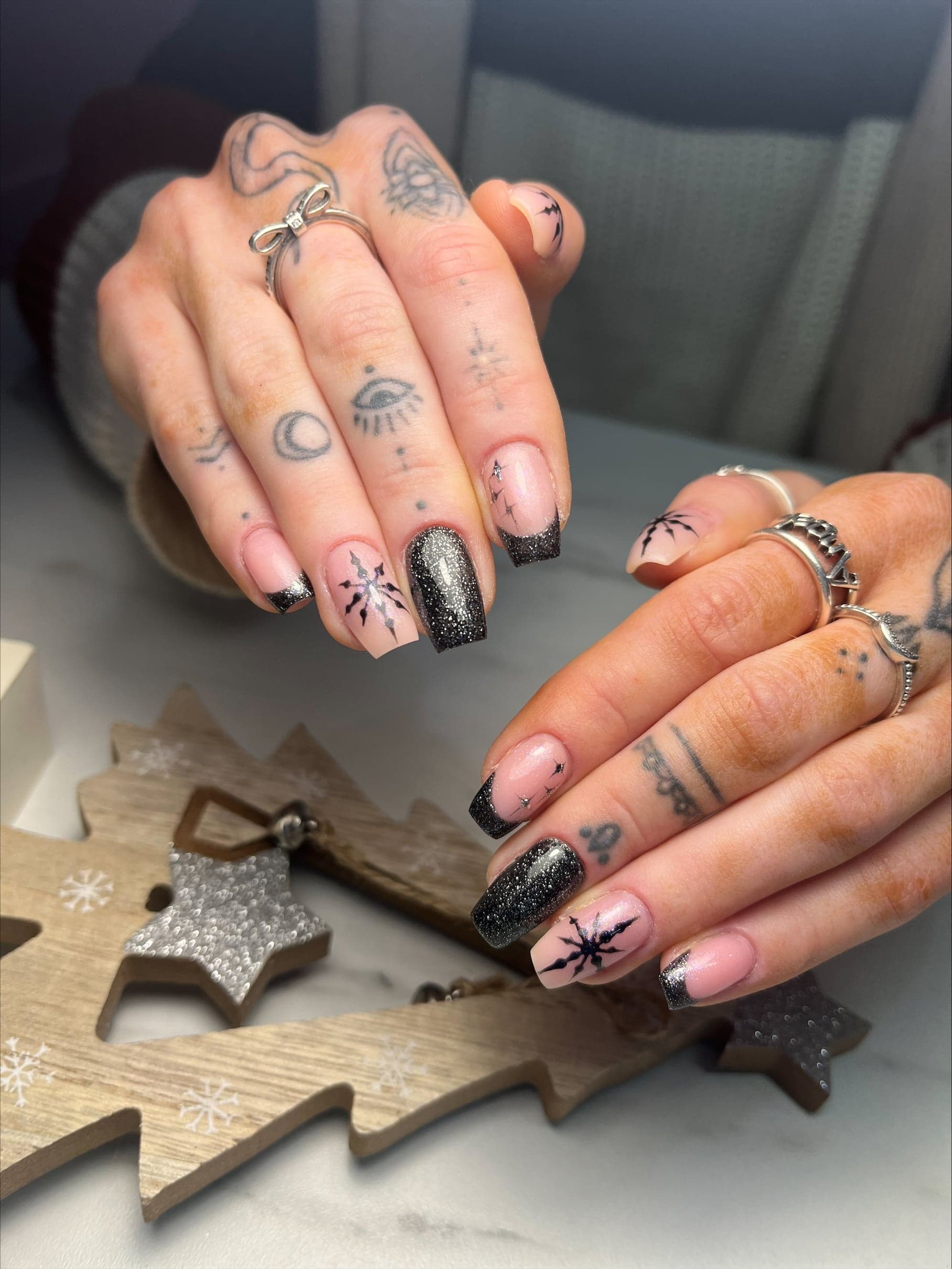 Salon One nail design 28